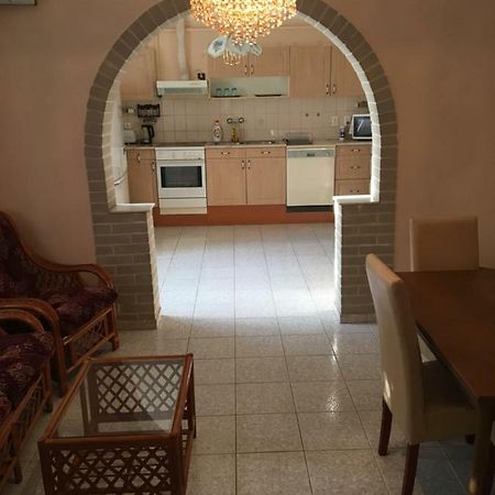 Stella Apartman Debrecen Eksteriør bilde