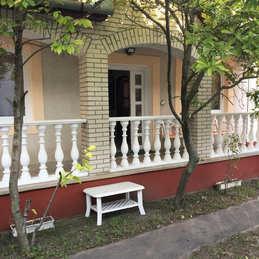 Stella Apartman Debrecen Eksteriør bilde
