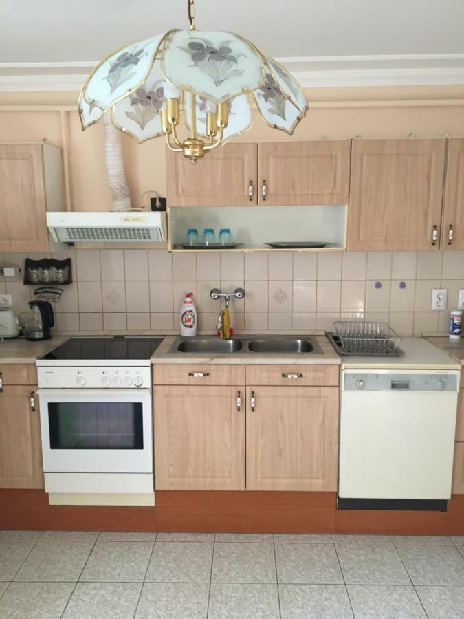 Stella Apartman Debrecen Eksteriør bilde