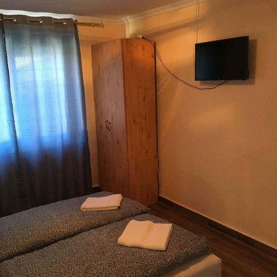 Stella Apartman Debrecen Eksteriør bilde